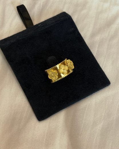 Clover Ring - 22k gold plated