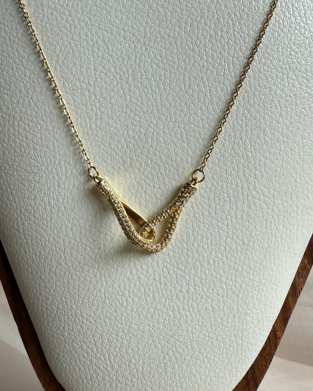 Carmen Collar