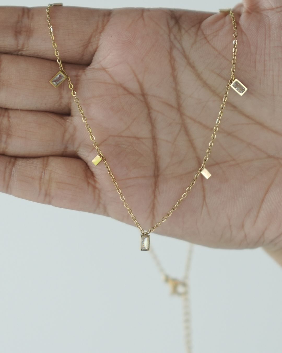 Axis Chain – balance meets edge