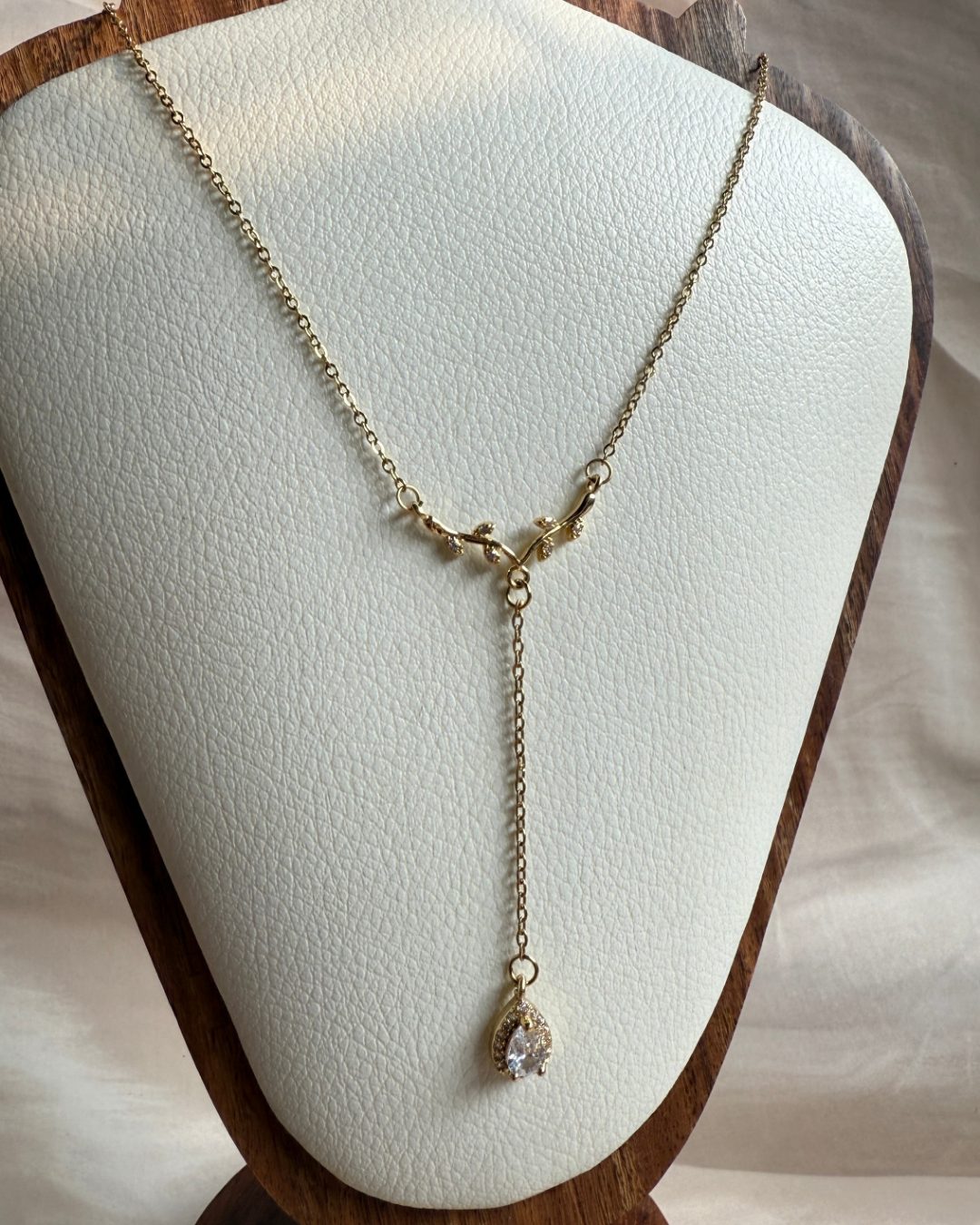 Reina Chain