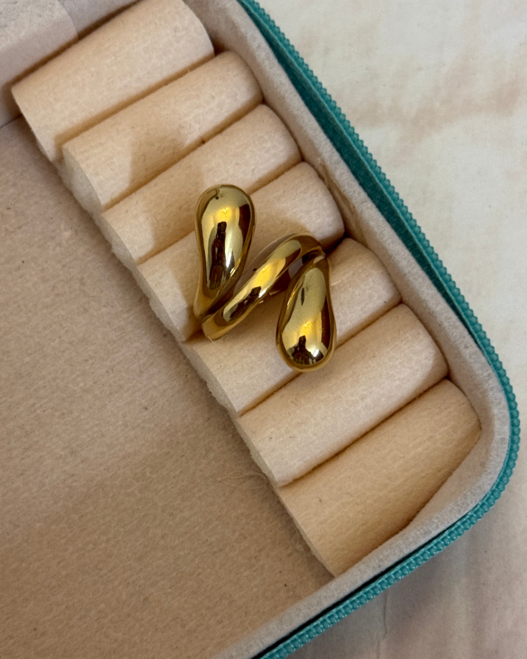 Morvi - 22k gold plated