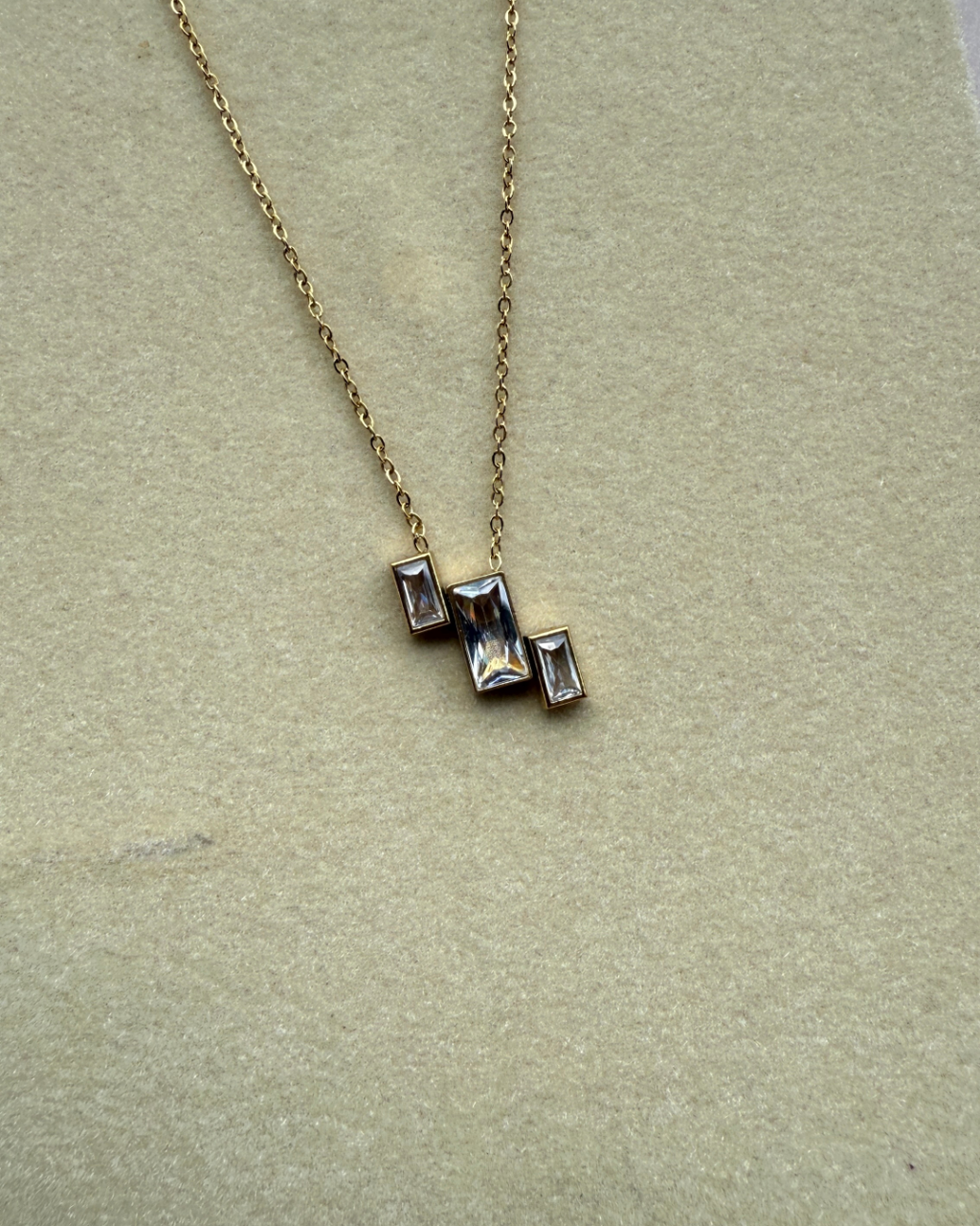 White Stone Premium Neck chain