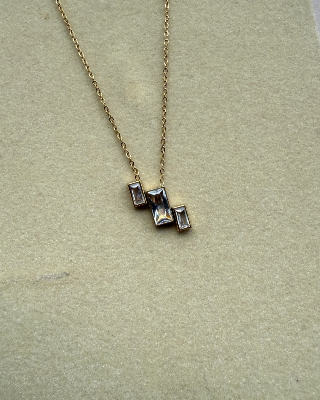 White Stone Premium Neck chain