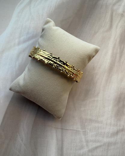 SM - Gold Kada