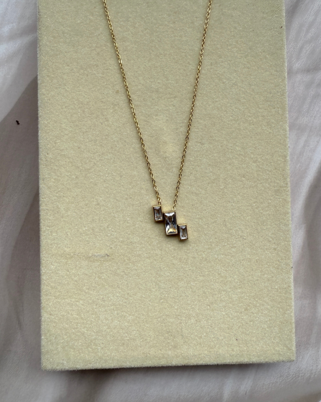 White Stone Premium Neck chain