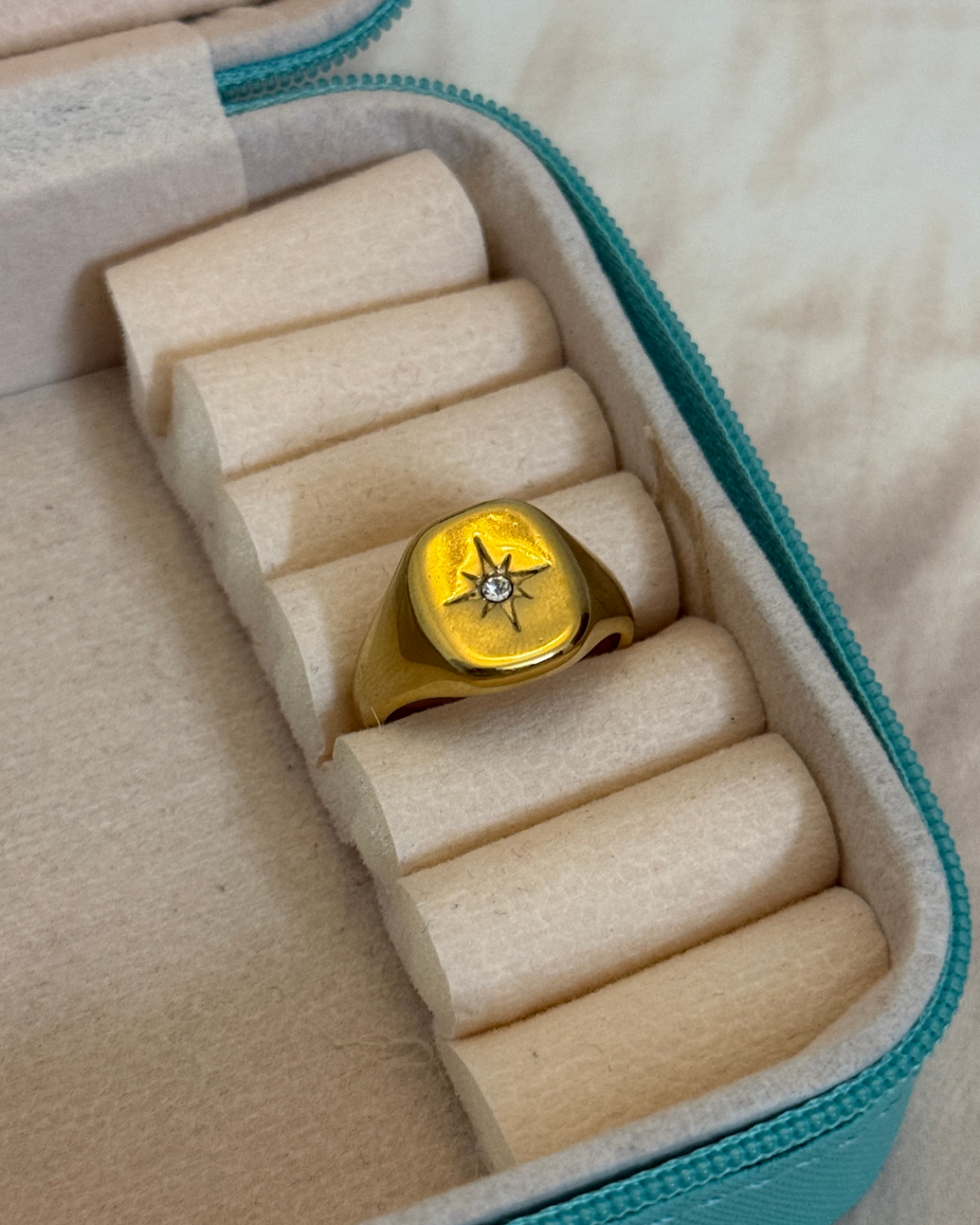 King - 22k gold plated
