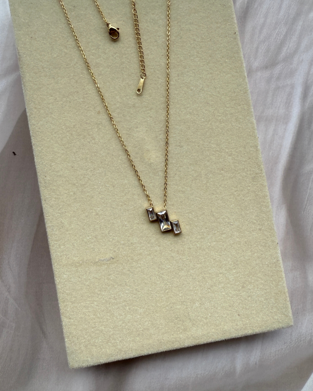 White Stone Premium Neck chain