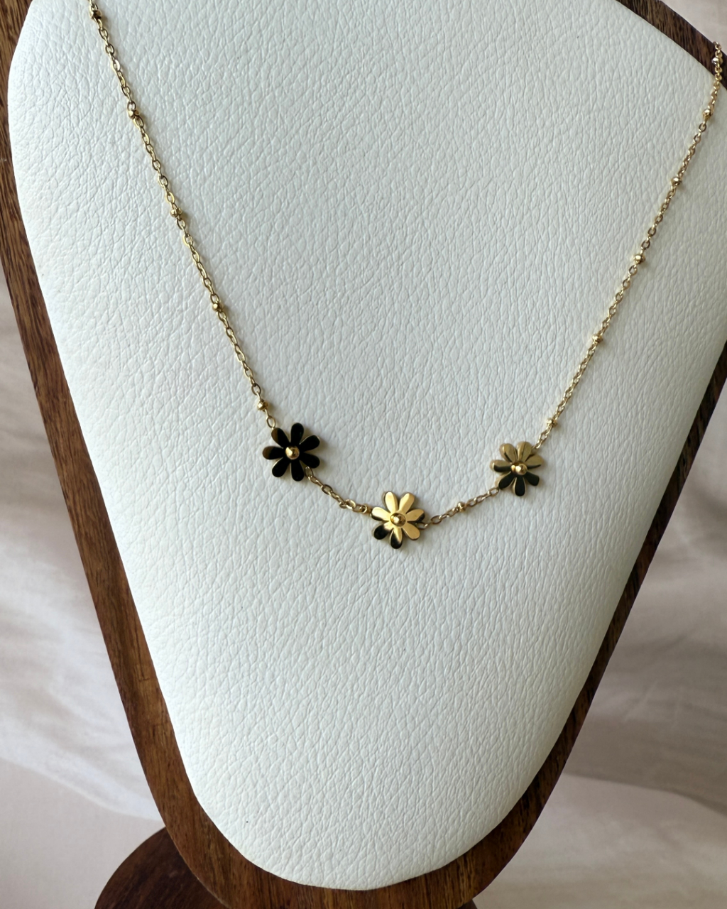 3 Flower Chain