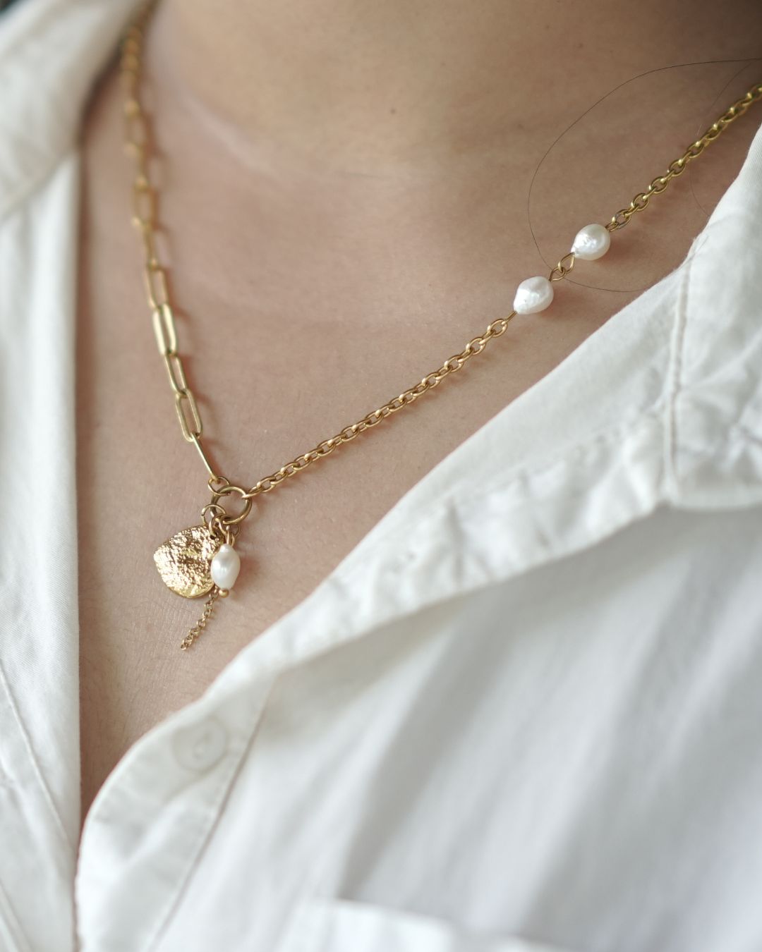 Natural Pearl Heart Shaped Pendant Necklace