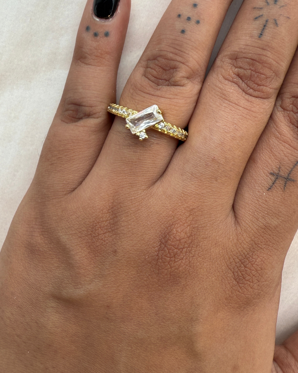 White single stone ring