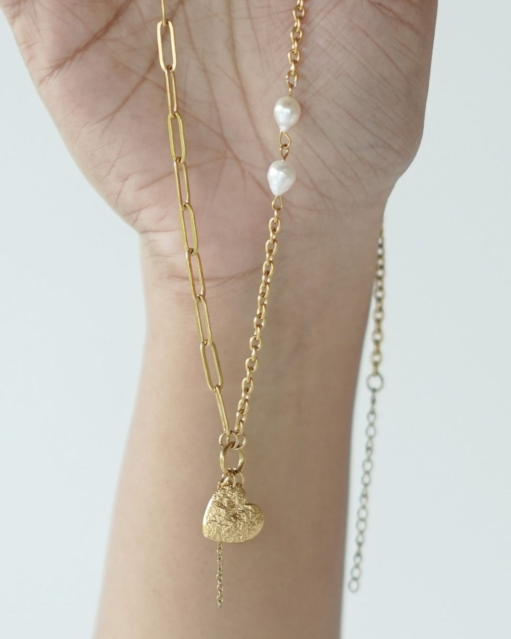 Natural Pearl Heart Shaped Pendant Necklace