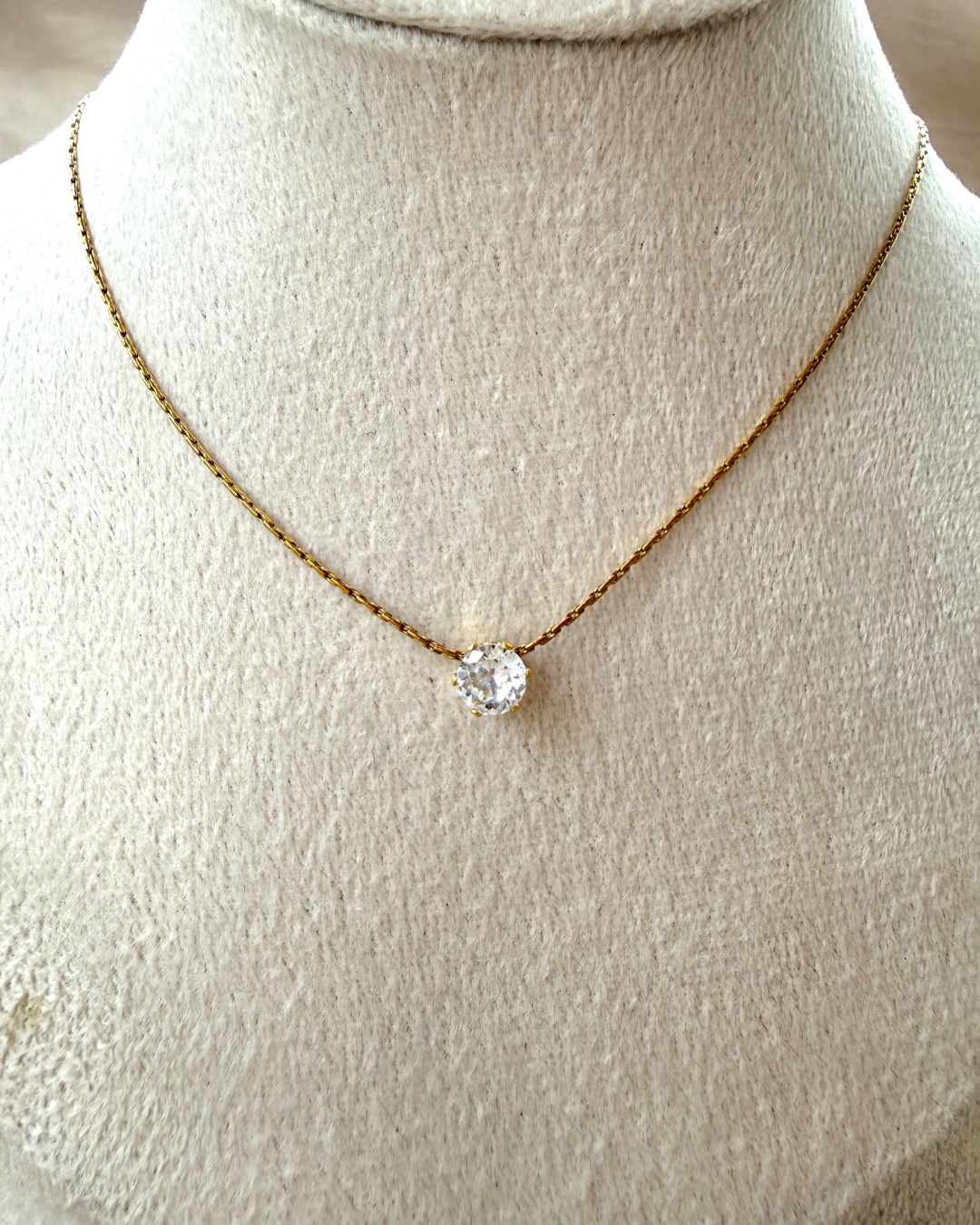 Delicate Solitaire